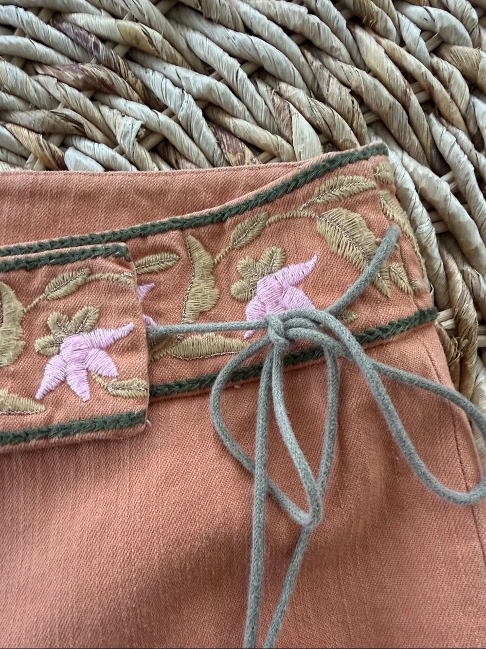 Anthropologie Fei Embroidered Tie Waist Pant